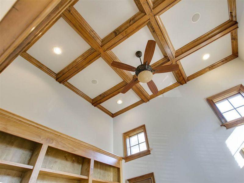 3402 Lake Boone Trl, Raleigh, NC 27607
