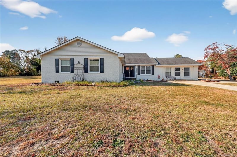 3402 Seven Mountain Dr, Fayetteville, NC 28306