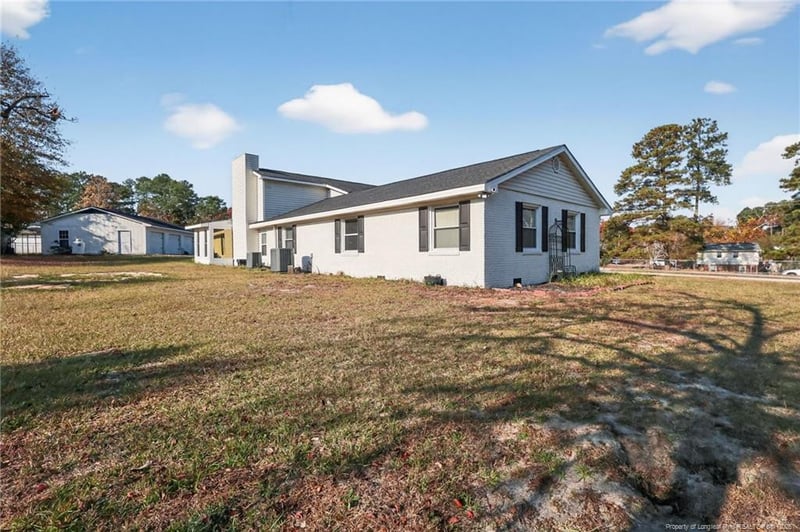 3402 Seven Mountain Dr, Fayetteville, NC 28306