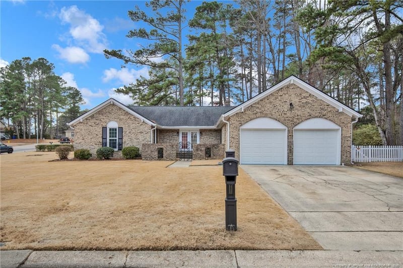 3403 Regiment Dr, Fayetteville, NC 28303