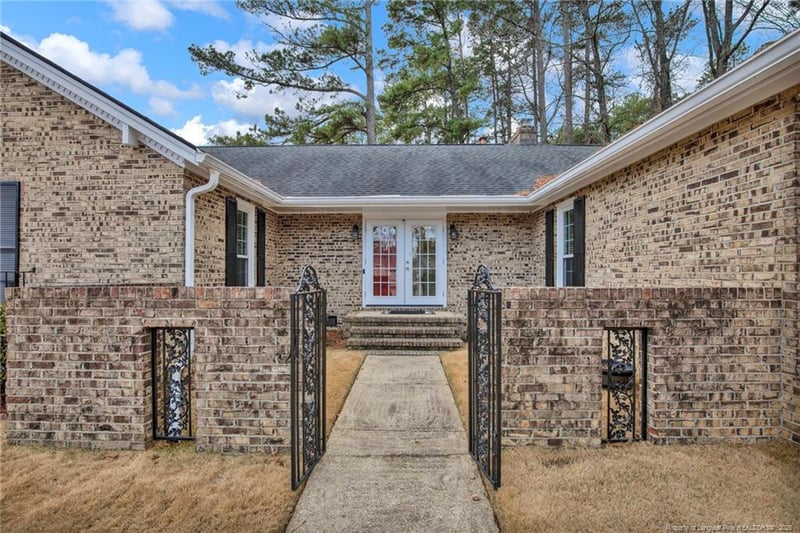 3403 Regiment Dr, Fayetteville, NC 28303