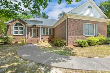3404 Apple Meadow Dr, Fuquay Varina, NC 27526