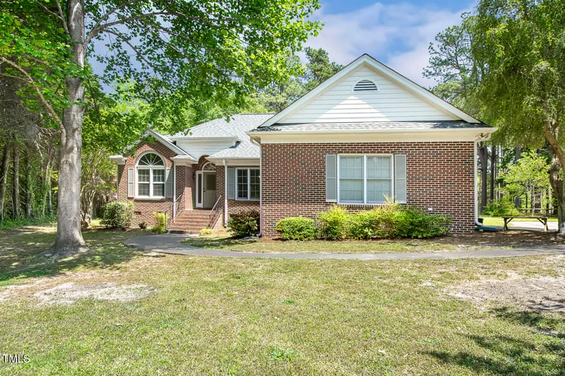 3404 Apple Meadow Dr, Fuquay Varina, NC 27526