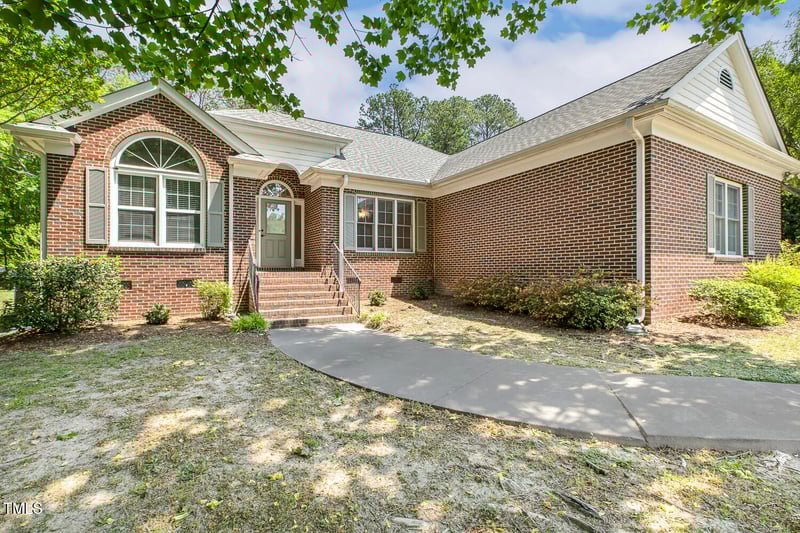 3404 Apple Meadow Dr, Fuquay Varina, NC 27526