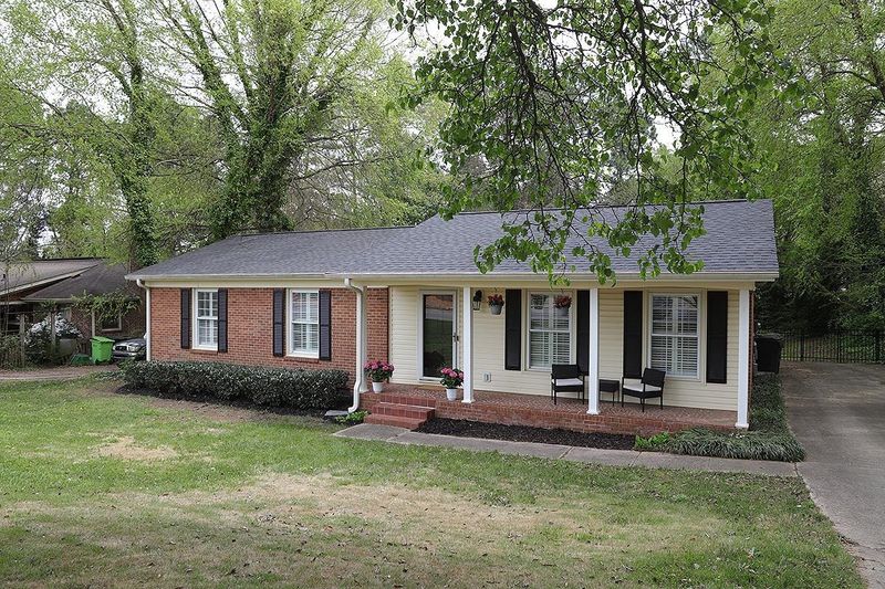 3404 Blue Ridge Rd, Raleigh, NC 27612