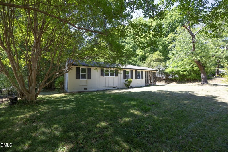 3405 Apache Dr, Raleigh, NC 27609