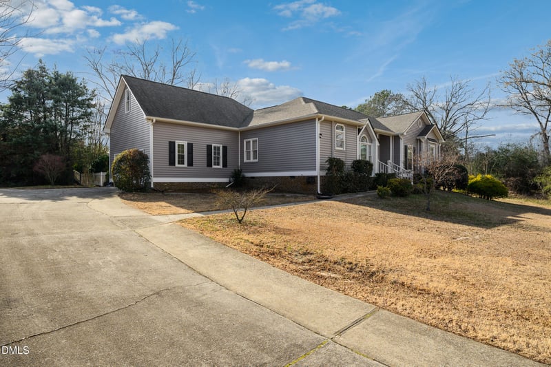 3405 Apple Meadow Dr, Fuquay Varina, NC 27526