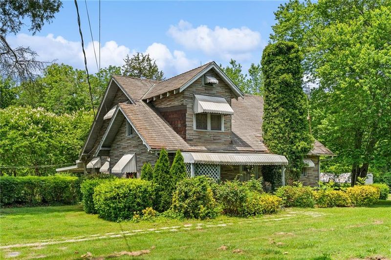 3405 E Maple Ave, Burlington, NC 27215