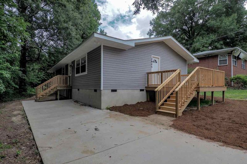 3405 Skycrest Dr, Raleigh, NC 27604