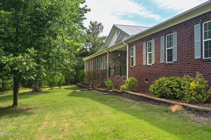3406 Cemetery Rd, Sanford, NC 27332
