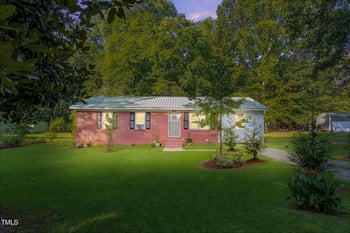 3406 Renee Dr, Sanford, NC 27332