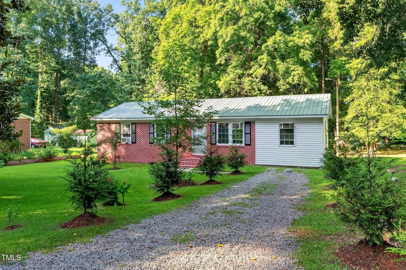 3406 Renee Dr, Sanford, NC 27332