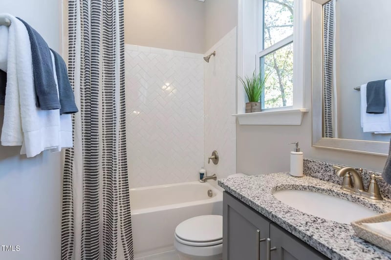 3408 Apple Meadow Dr, Fuquay Varina, NC 27526