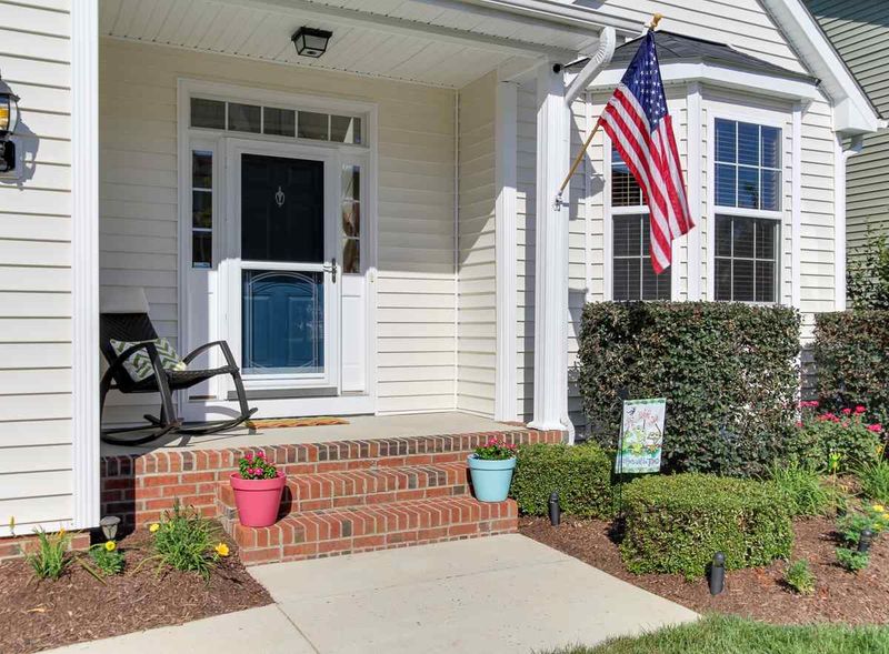 3408 Serendipity Dr, Raleigh, NC 27616