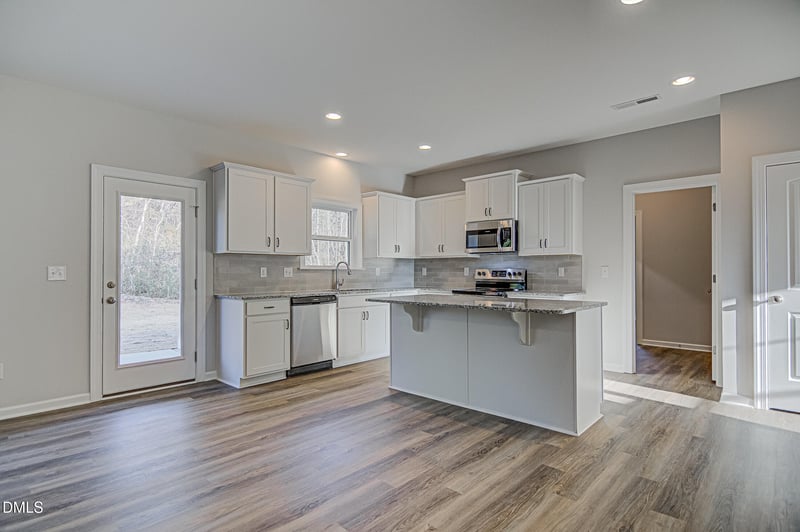 341 Ember St, Zebulon, NC 27597