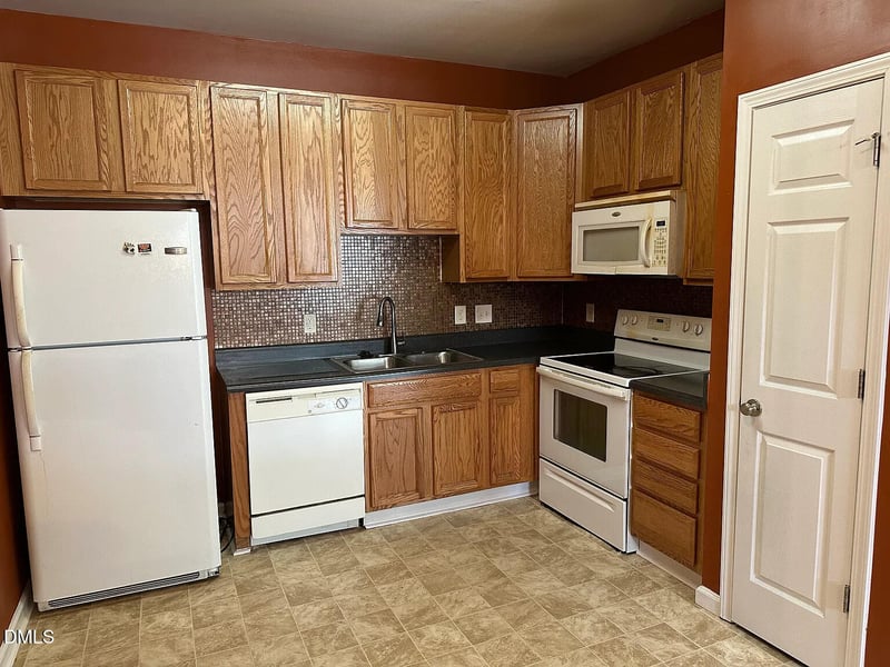 341 Gilman Ln #108, Raleigh, NC 27610