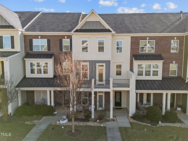 341 Old Ride Dr, Holly Springs, NC 27540