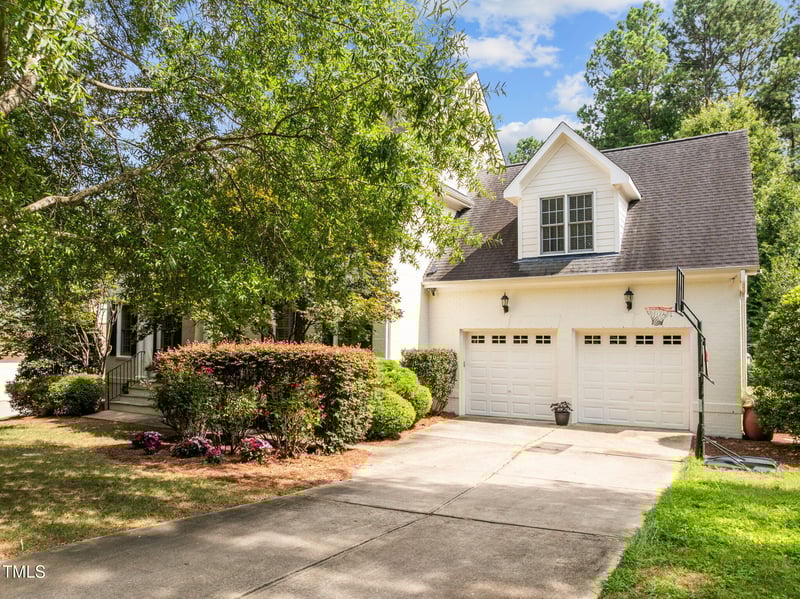 341 Oxfordshire Ln, Chapel Hill, NC 27517