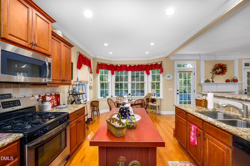 341 Windsong Dr, Pittsboro, NC 27312