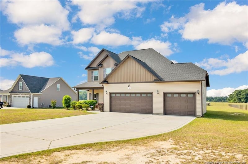 341 Woodington Rd, Hope Mills, NC 28348