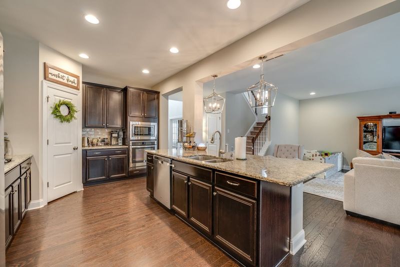 3410 Table Mountain Pine Dr, Raleigh, NC 27616