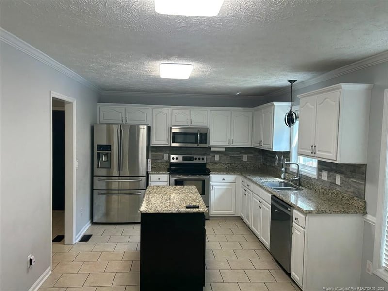 3411 Harrisburg Dr, Fayetteville, NC 28306