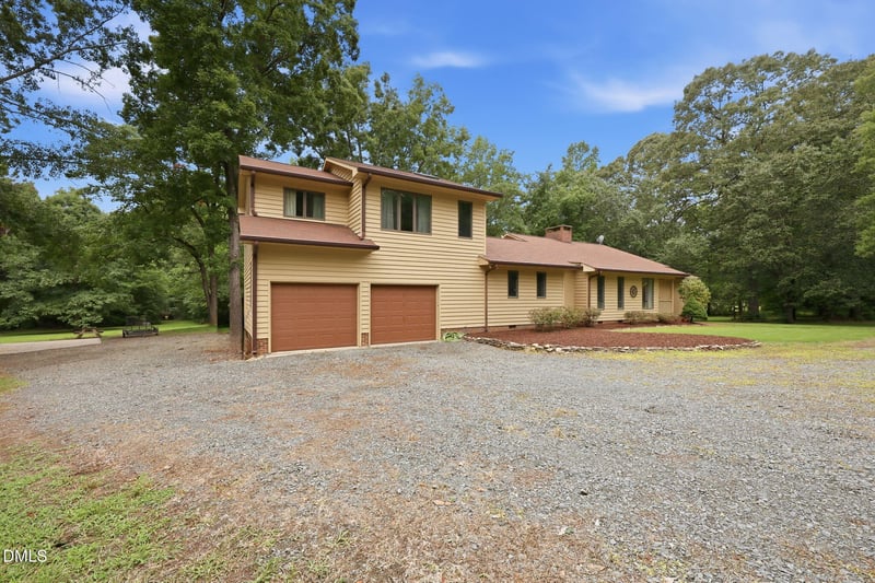 3411 Jones Dr, Mebane, NC 27302