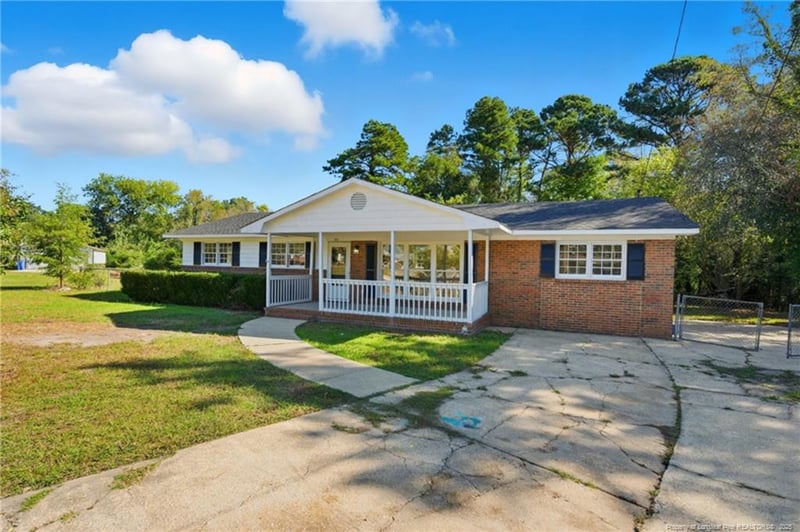 3411 Nato Rd, Fayetteville, NC 28306