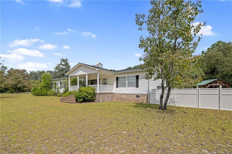 3411 Sunny Dale Dr, Fayetteville, NC 28312