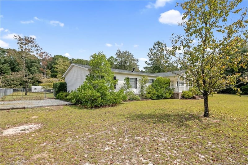 3411 Sunny Dale Dr, Fayetteville, NC 28312