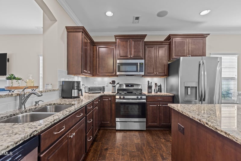 3412 Beaver Ln, Raleigh, NC 27604