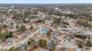 3412 Masters Dr, Hope Mills, NC 28348