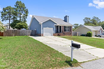 3412 Masters Dr, Hope Mills, NC 28348