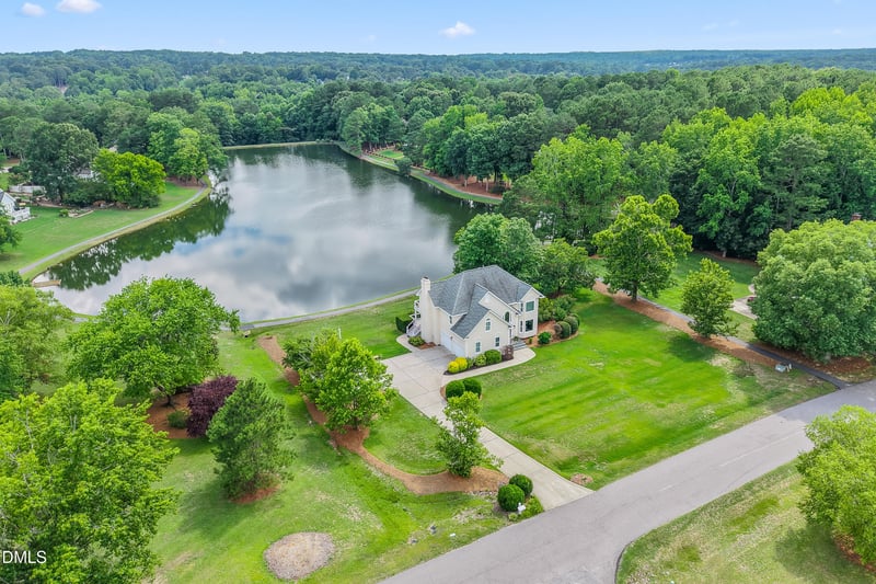 3412 Queen Ann Dr, Clayton, NC 27527