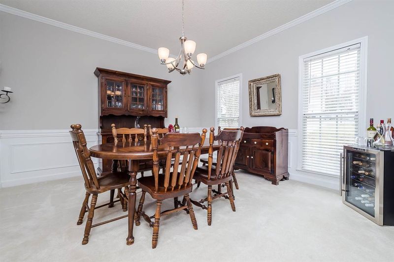 3413 Duveneck Dr, Raleigh, NC 27616