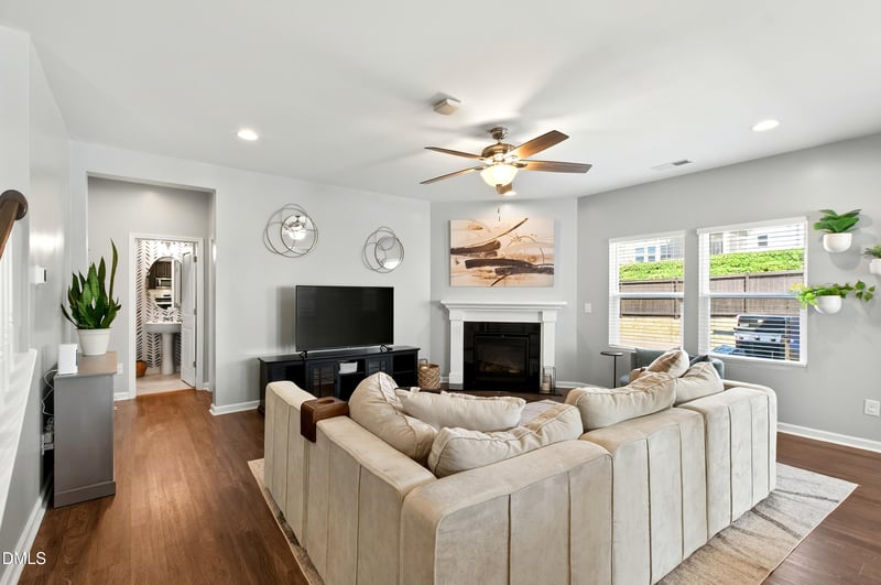 3413 Longleaf Estates Dr, Raleigh, NC 27616