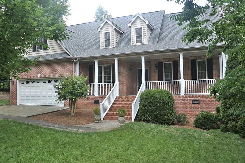 3414 W Wyndham Ln, Durham, NC 27705
