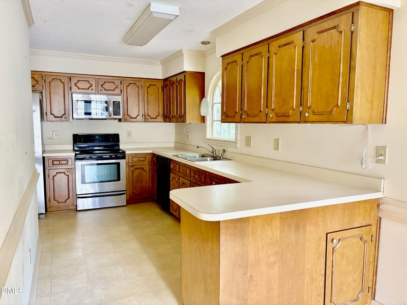 3417 Cottonwood Dr, Durham, NC 27707