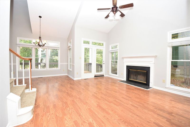 3417 Singleleaf Ln, Raleigh, NC 27616