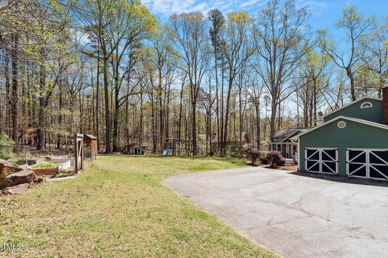 3418 Carriage Trl, Hillsborough, NC 27278