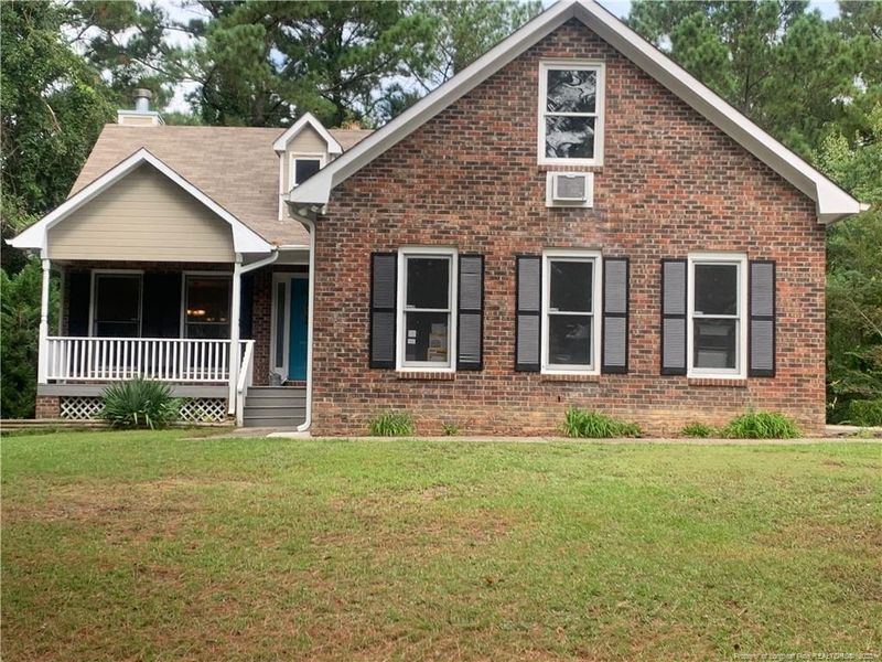 3418 Hawthorne St, Hope Mills, NC 28348