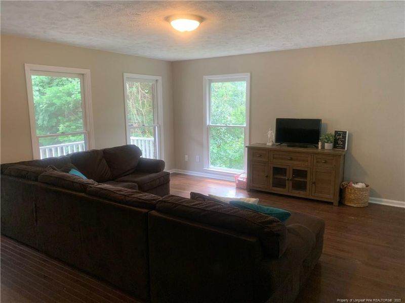 3418 Hawthorne St, Hope Mills, NC 28348