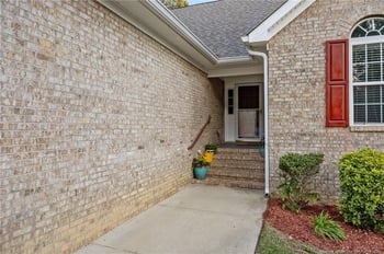 3419 Hawthorne St, Hope Mills, NC 28348