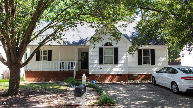 3419 Streams Of Fields Dr, Raleigh, NC 27604
