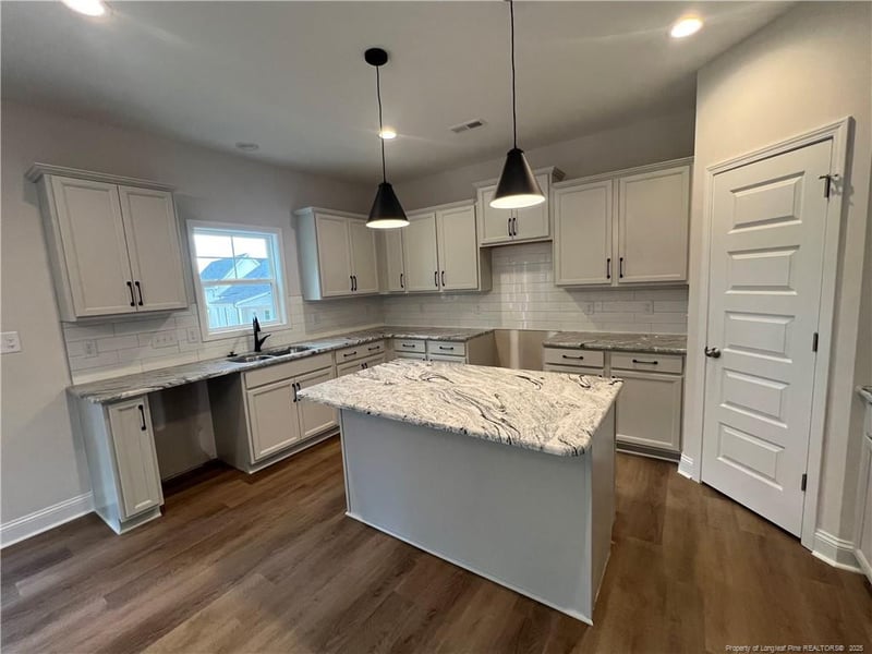 342 Edwinstowe Ave, Fayetteville, NC 28311