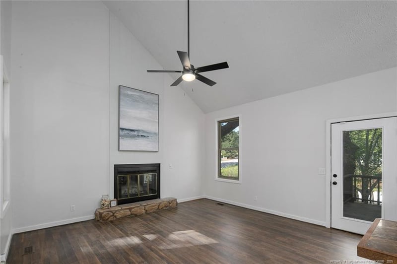 342 Offing Dr, Fayetteville, NC 28314