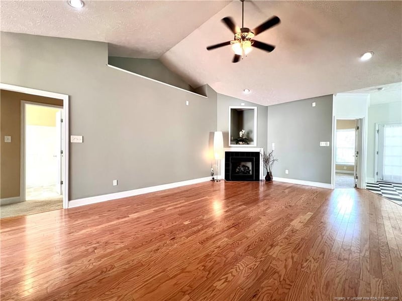 342 Sandwedge Dr, Fayetteville, NC 28311