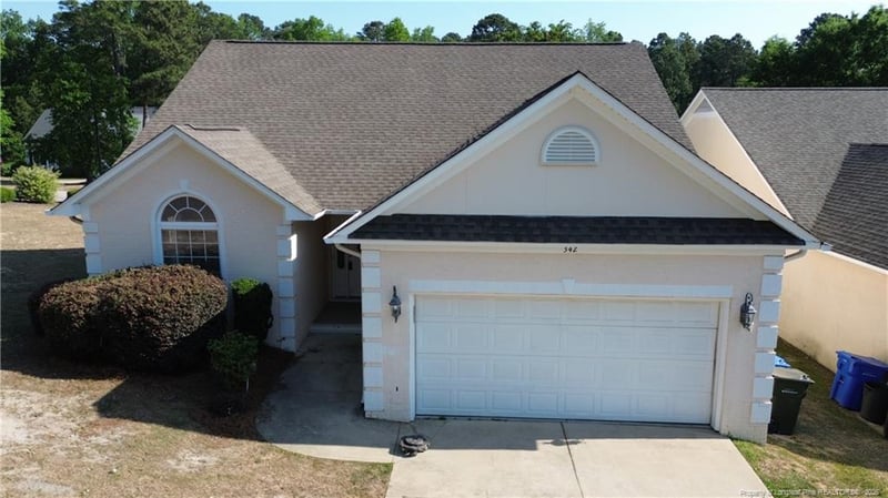 342 Sandwedge Dr, Fayetteville, NC 28311