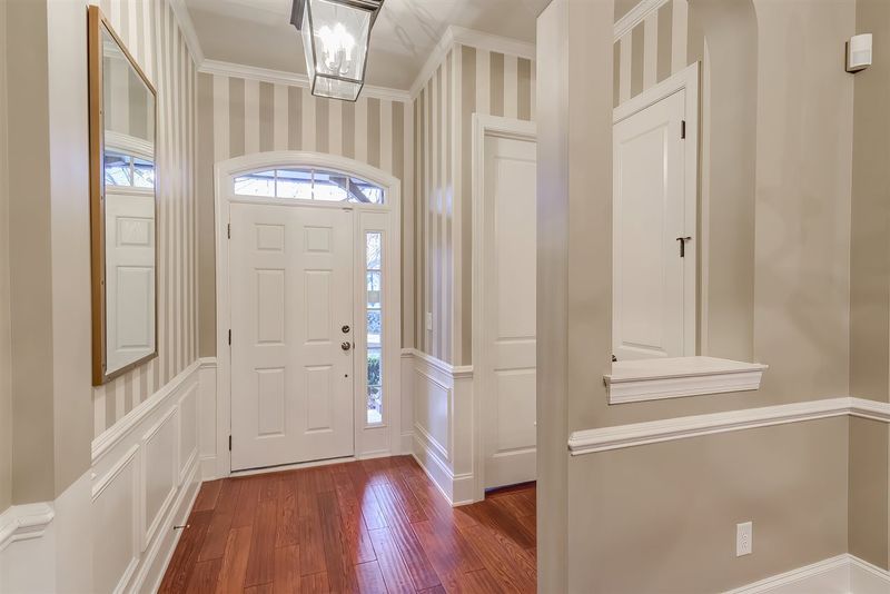 342 Sunstone Dr, Cary, NC 27519
