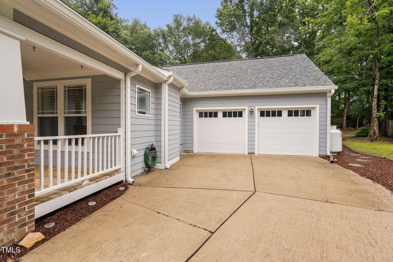 3420 Suncrest Village Ln, Raleigh, NC 27616